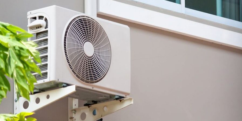 Air conditioner outdoor unit